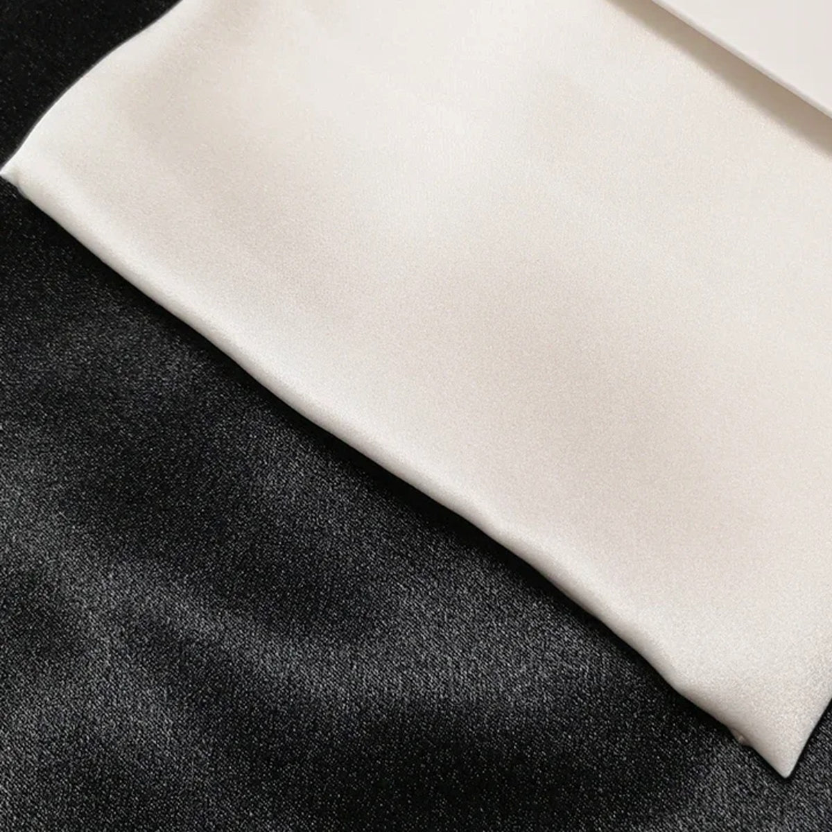 Ivory mulberry silk pillowcase close-up