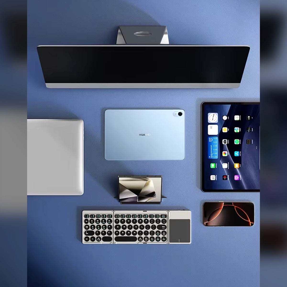Works with phone, tablet and computer