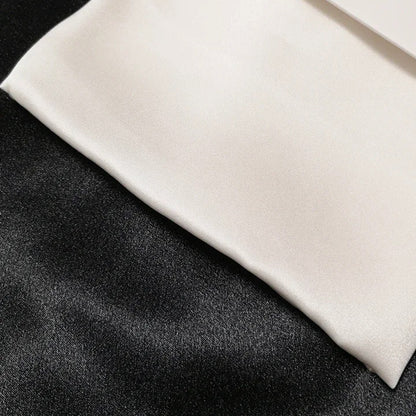 Ivory mulberry silk pillowcase close-up