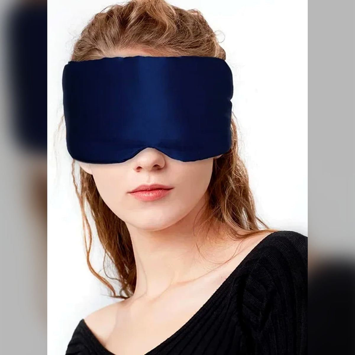 Wide silk mask blocks light