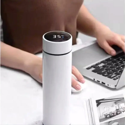 Smart thermos on a desk